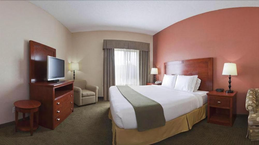 Holiday Inn Express Hotel & Suites Bedford By Ihg Extérieur photo