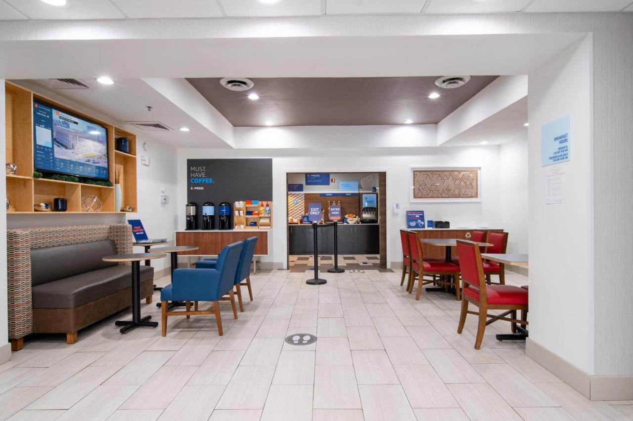 Holiday Inn Express Hotel & Suites Bedford By Ihg Extérieur photo