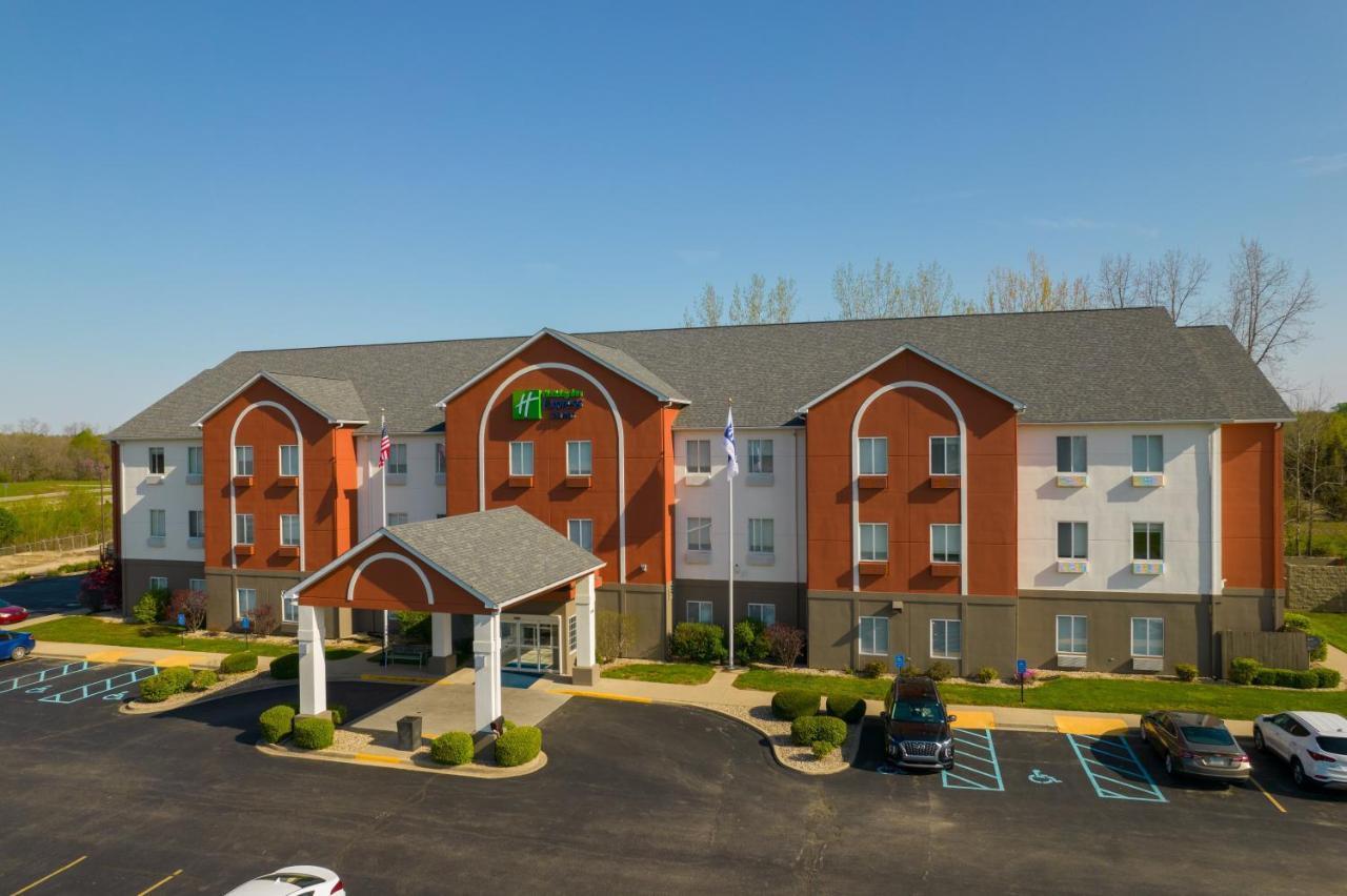 Holiday Inn Express Hotel & Suites Bedford By Ihg Extérieur photo