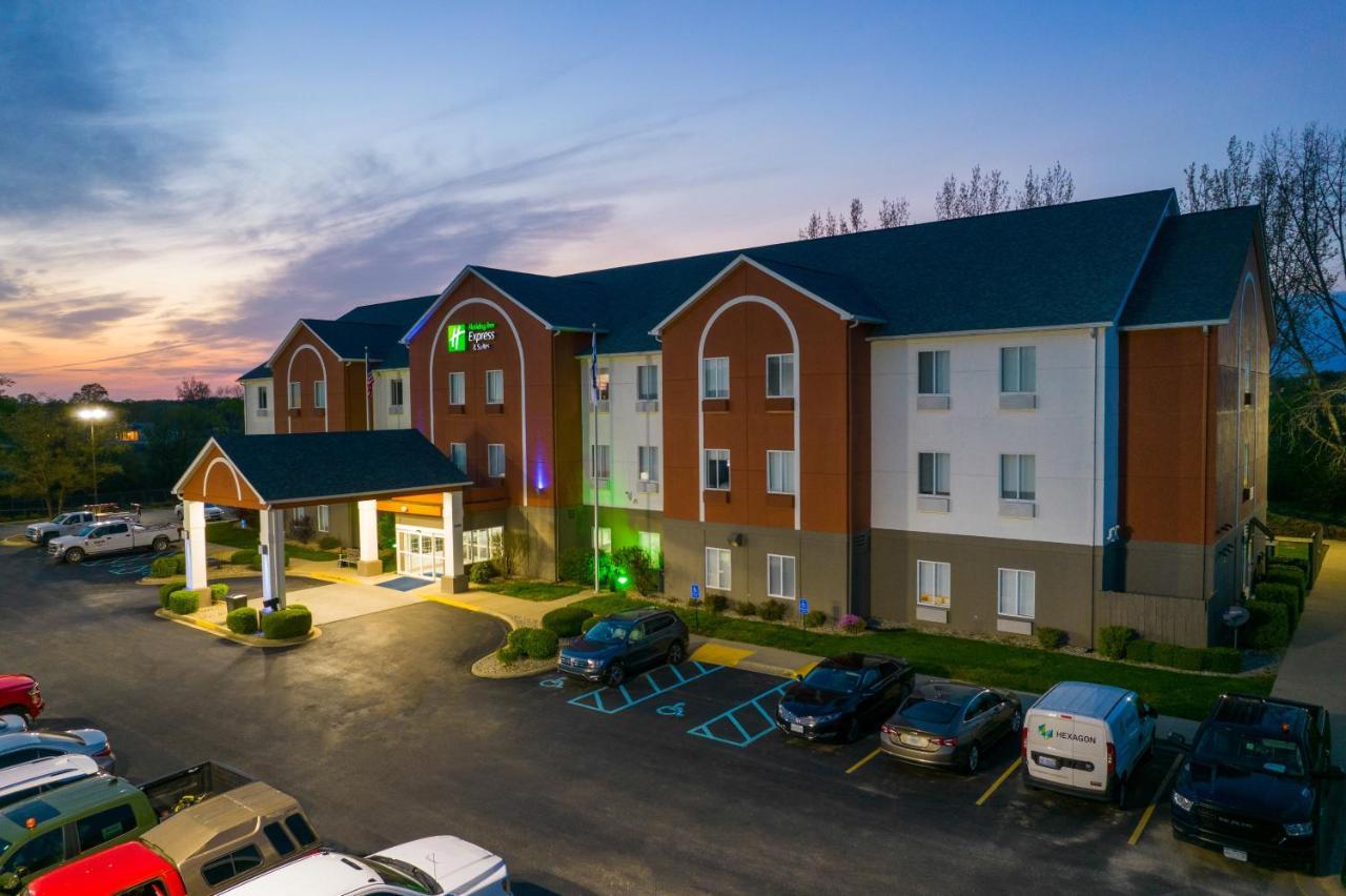 Holiday Inn Express Hotel & Suites Bedford By Ihg Extérieur photo