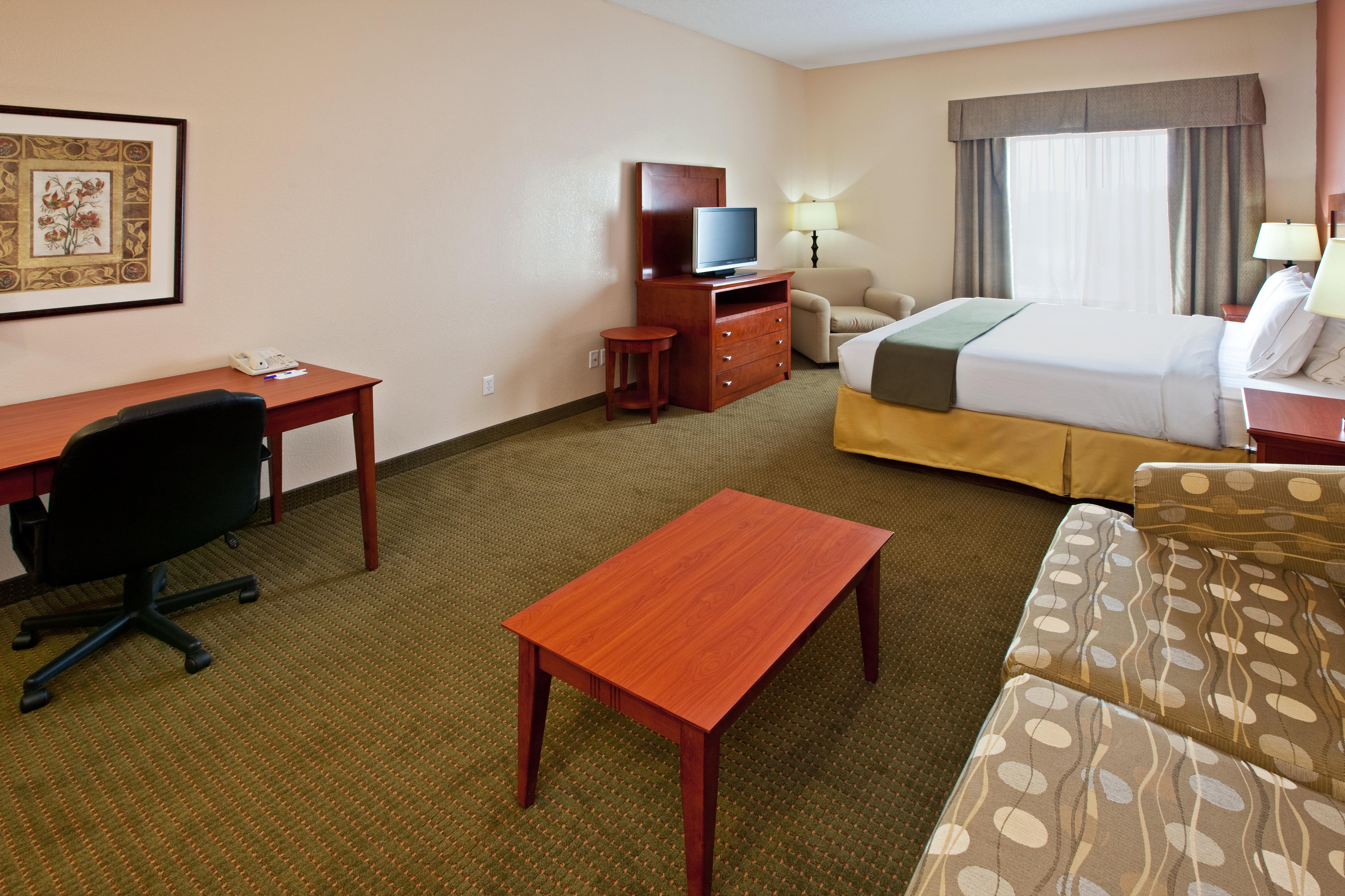 Holiday Inn Express Hotel & Suites Bedford By Ihg Extérieur photo